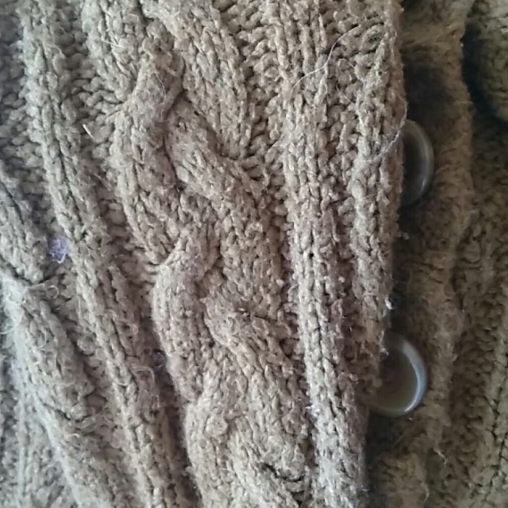 Cable Knit Hooded Sweater - Picture 8 of 8